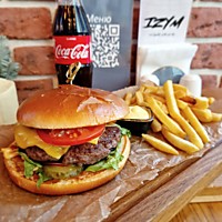 Бургер с котлетой Black Angus