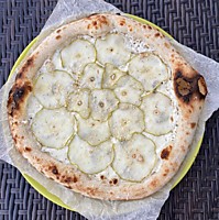 Пицца Груша Горгонзола