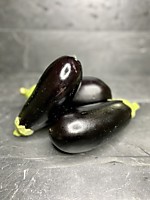 Баклажан свежий ~500г. 2шт.~