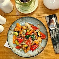 Курица с овощами по уйгурски